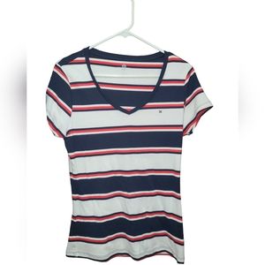 🌻Tommy Hilfiger Vneck top